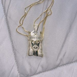 Jesus face with necklace
